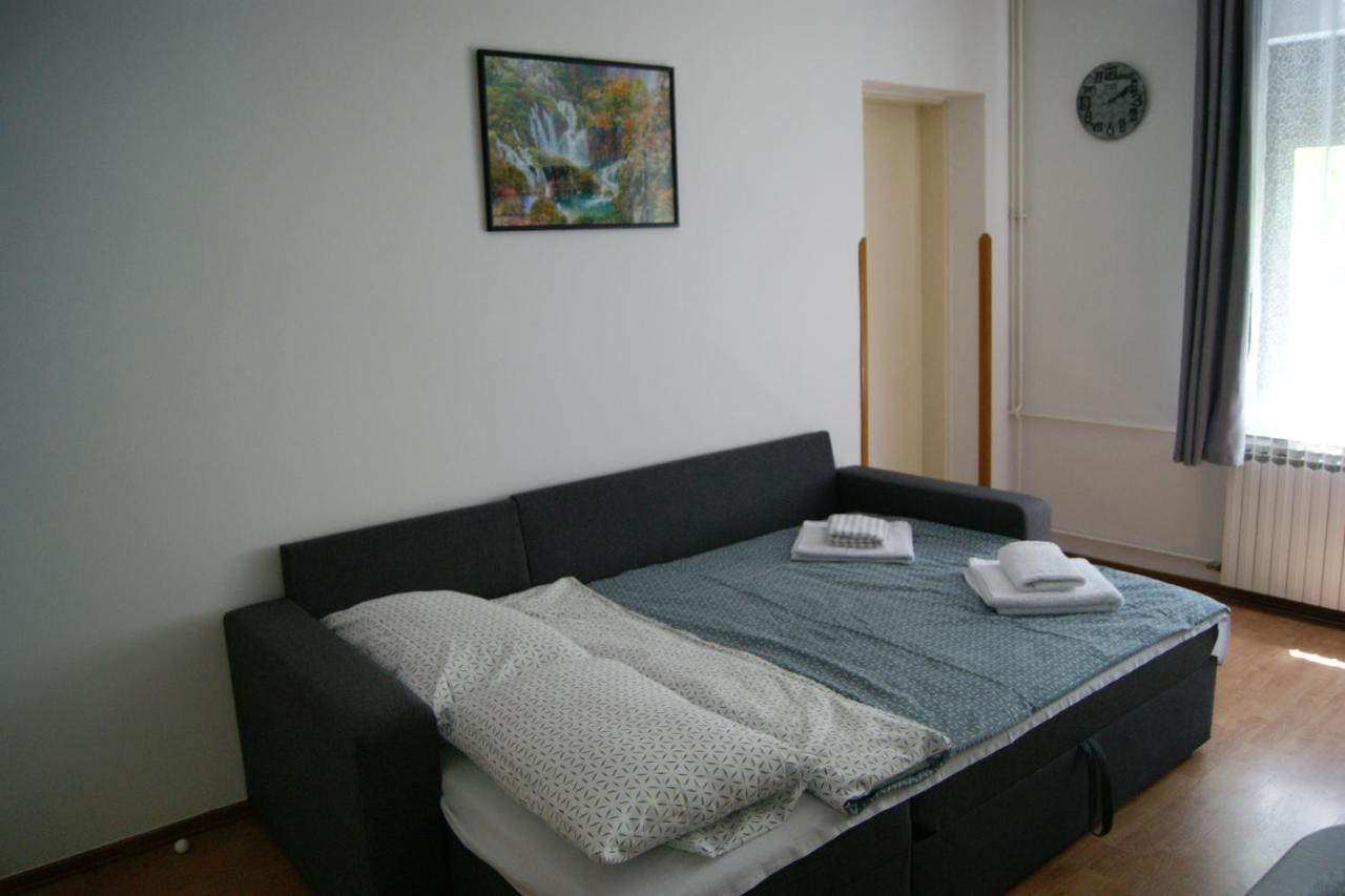 Apartment Lynx Korenica Exteriör bild